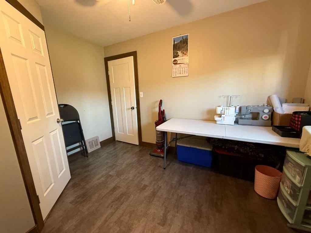 MLS® A2249882 - 113 South Railway Avenue E in NONE Bow Island, Residential