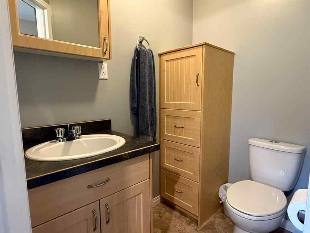 MLS® A2249882 - 113 South Railway Avenue E in NONE Bow Island, Residential