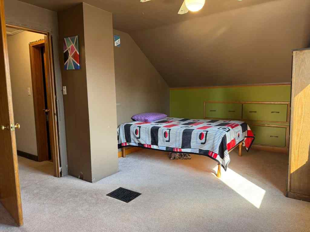 MLS® A2249882 - 113 South Railway Avenue E in NONE Bow Island, Residential