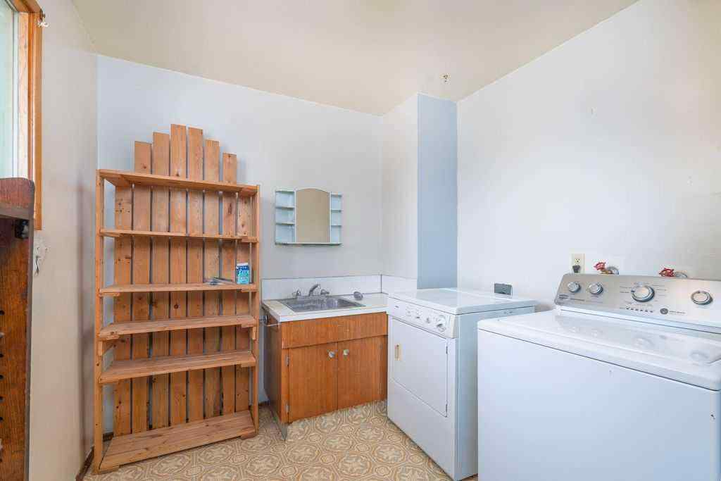 MLS® A2249884 - 208 Railway Avenue  in NONE Veteran, Residential