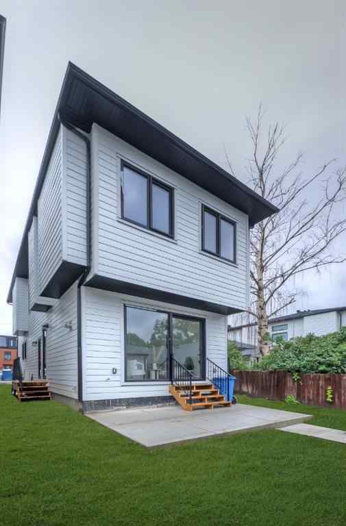 MLS® A2249885 - 2718 5 Avenue NW in West Hillhurst Calgary, Residential