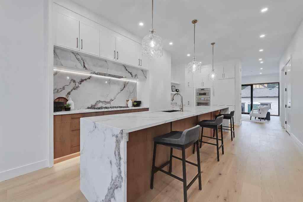 MLS® A2249885 - 2718 5 Avenue NW in West Hillhurst Calgary, Residential