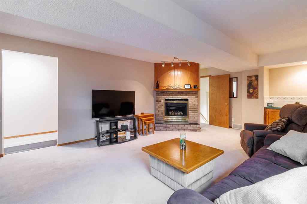 MLS® A2249887 - 20 Macewan Ridge Gate NW in MacEwan Glen Calgary, Residential