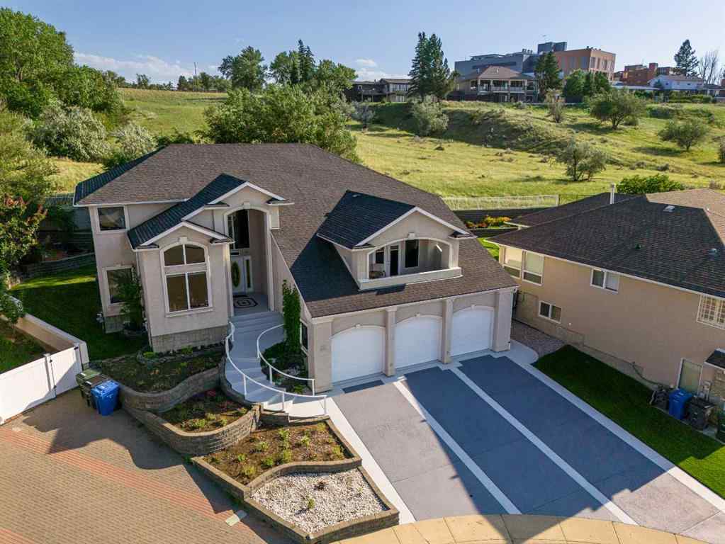 MLS® A2249889 - 23 Chinook Place SW in SW Hill Medicine Hat, Residential