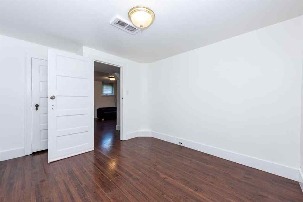 MLS® A2249892 - 424 8 Avenue NE in Renfrew Calgary, Residential
