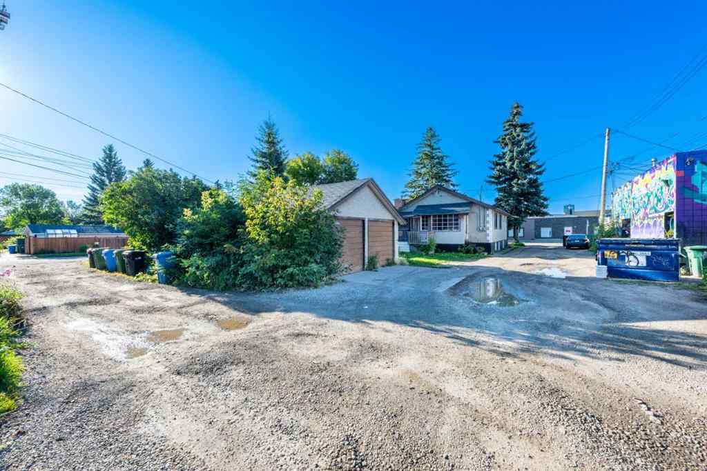MLS® A2249892 - 424 8 Avenue NE in Renfrew Calgary, Residential