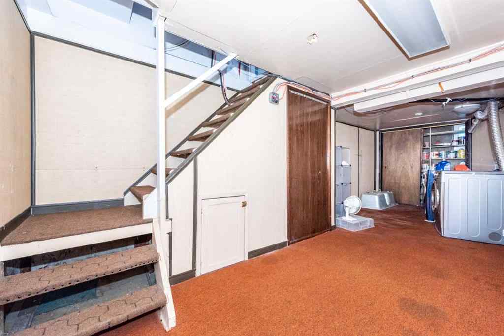 MLS® A2249892 - 424 8 Avenue NE in Renfrew Calgary, Residential