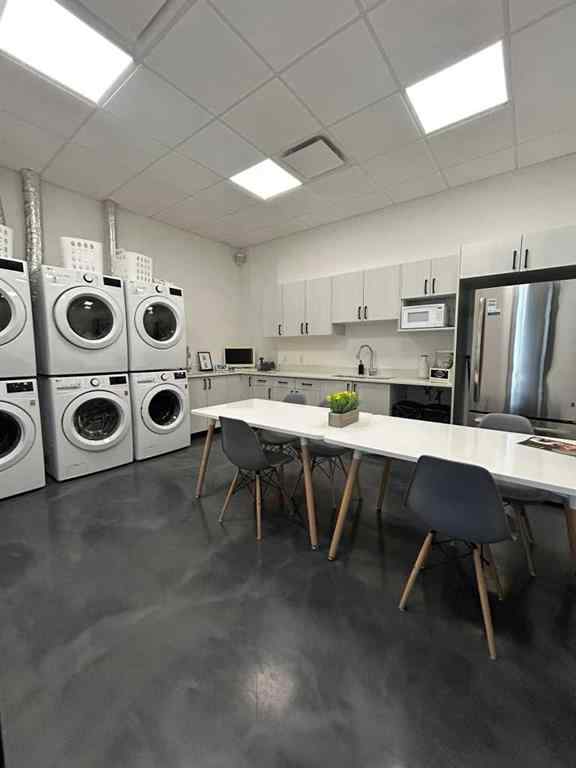MLS® A2249902 - Unit #1021 3440 Fairway Plaza Road S in Fairmont Lethbridge, Commercial