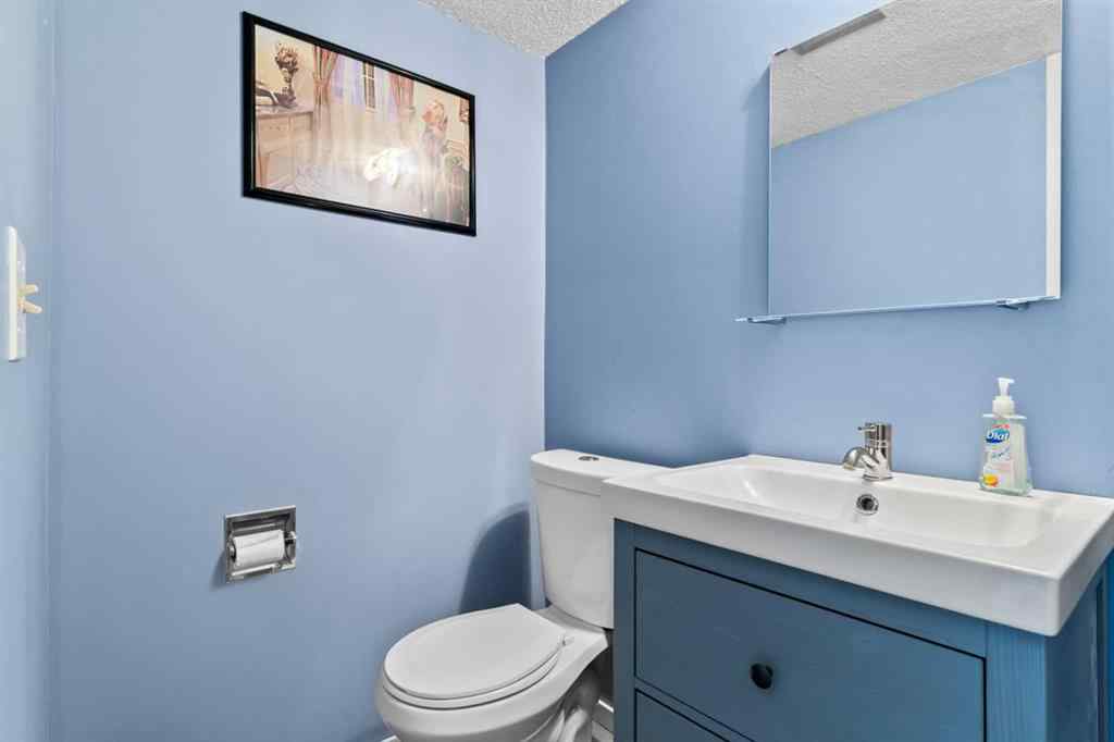 MLS® A2249909 - Unit #3 100 Pennsylvania Road SE in Penbrooke Meadows Calgary, Residential