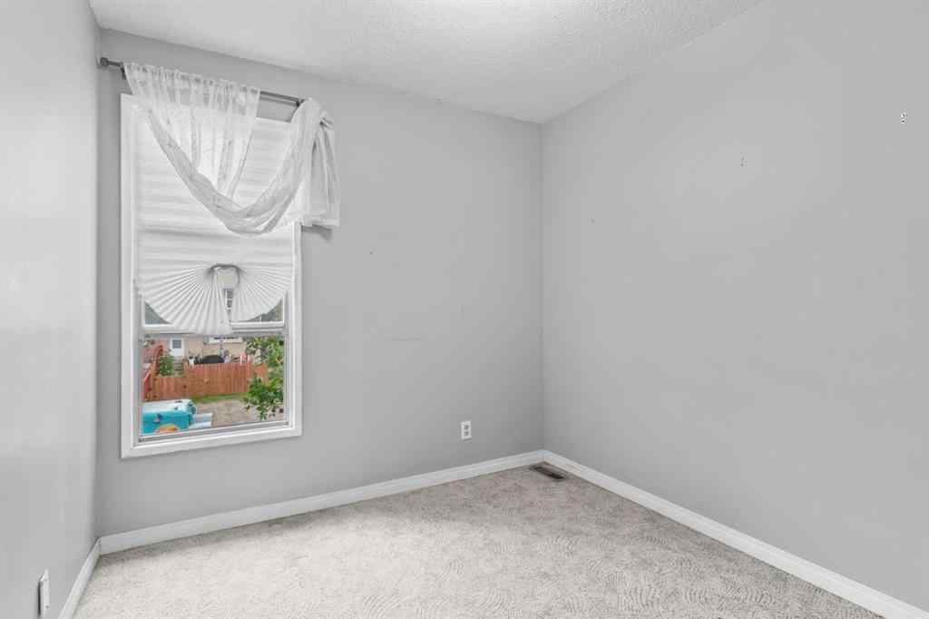 MLS® A2249909 - Unit #3 100 Pennsylvania Road SE in Penbrooke Meadows Calgary, Residential