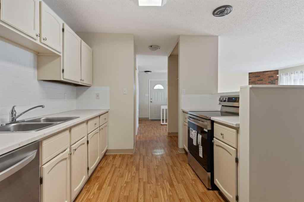 MLS® A2249924 - Unit #2 108 Mount Pleasant Drive  in Mount Pleasant Camrose, Residential