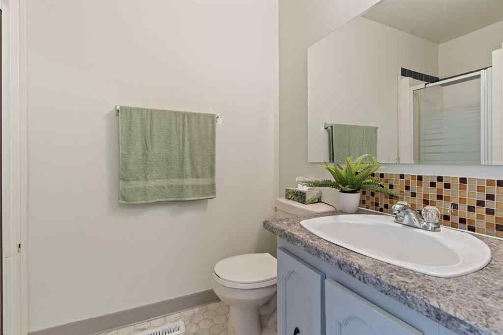 MLS® A2249924 - Unit #2 108 Mount Pleasant Drive  in Mount Pleasant Camrose, Residential