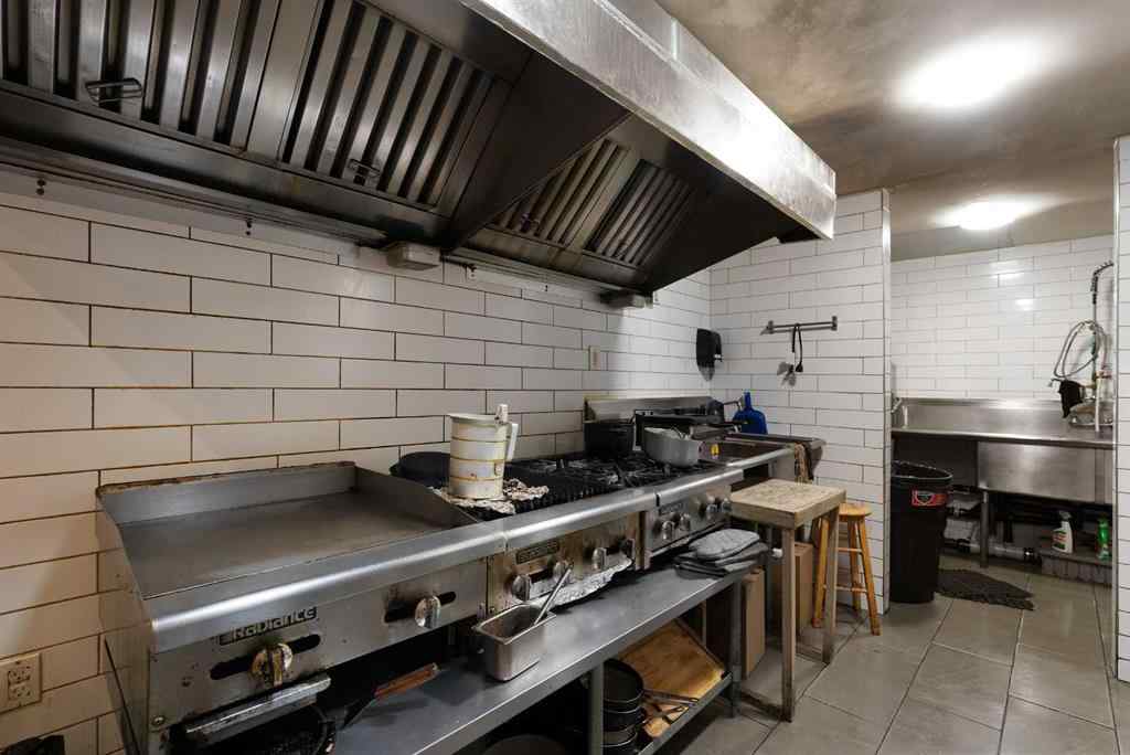 MLS® A2249925 - 4809 and 4811 49 Avenue  in Central Business District Lloydminster, Commercial