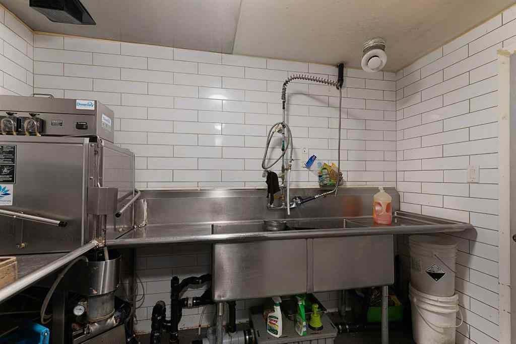 MLS® A2249925 - 4809 and 4811 49 Avenue  in Central Business District Lloydminster, Commercial