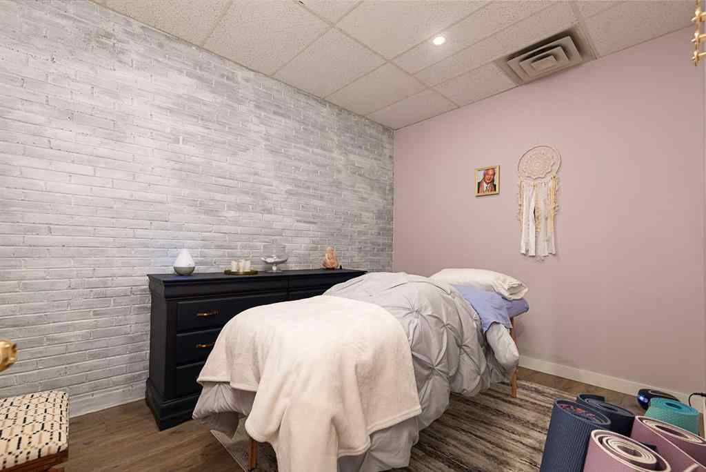MLS® A2249925 - 4809 and 4811 49 Avenue  in Central Business District Lloydminster, Commercial