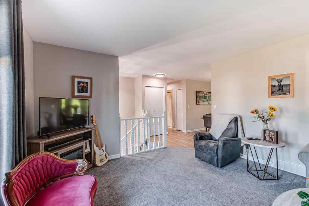 MLS® A2249926 - 928 4 Street SE in NONE Redcliff, Residential
