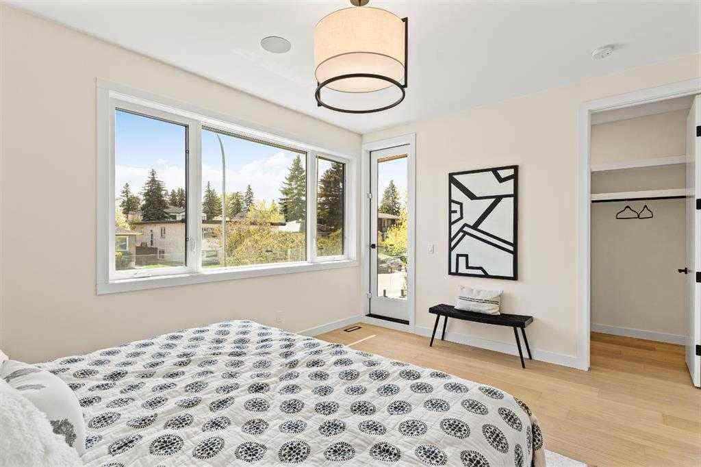 MLS® A2249932 - 726 25 Avenue NW in Mount Pleasant Calgary, Residential