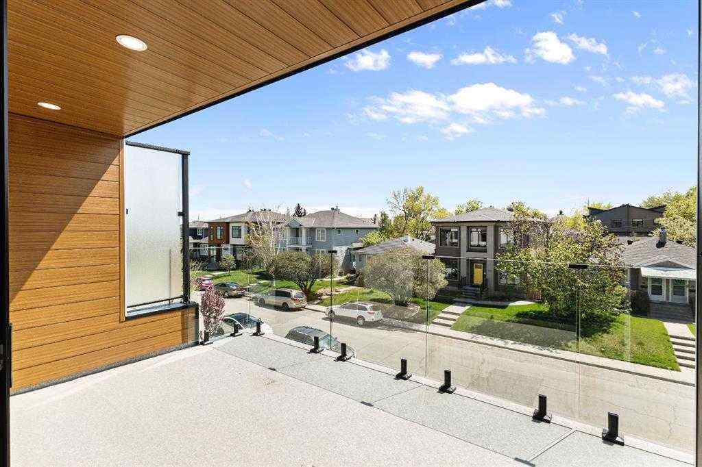 MLS® A2249932 - 726 25 Avenue NW in Mount Pleasant Calgary, Residential