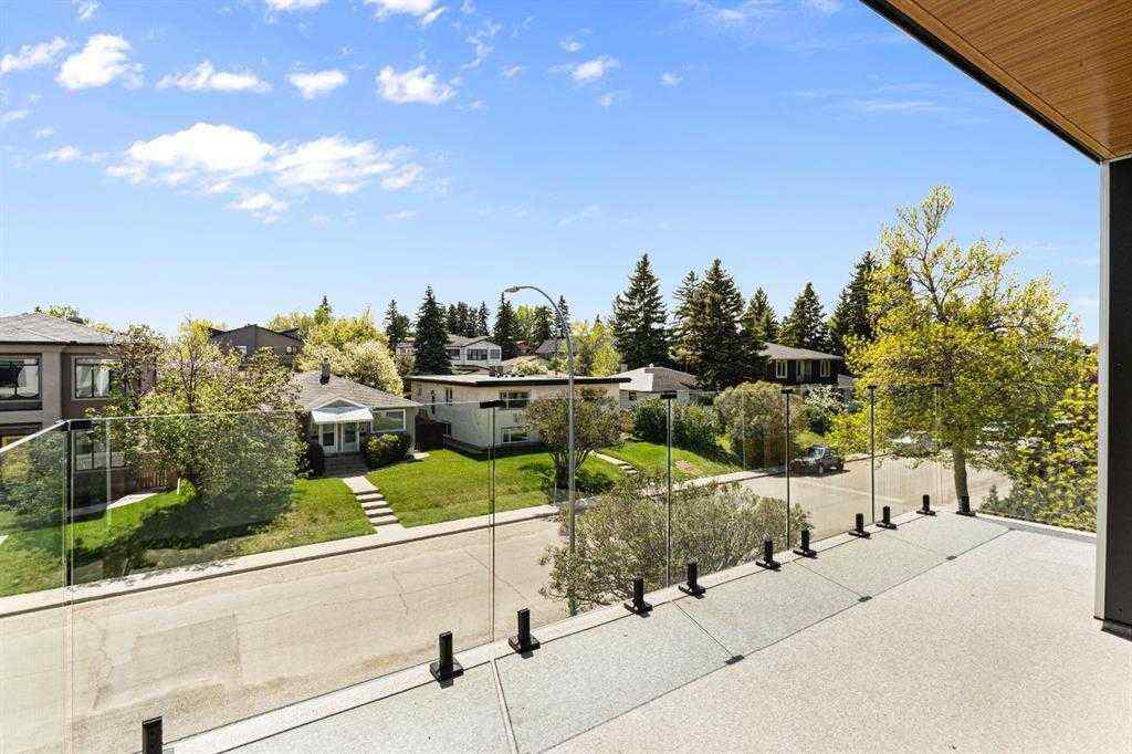 MLS® A2249932 - 726 25 Avenue NW in Mount Pleasant Calgary, Residential