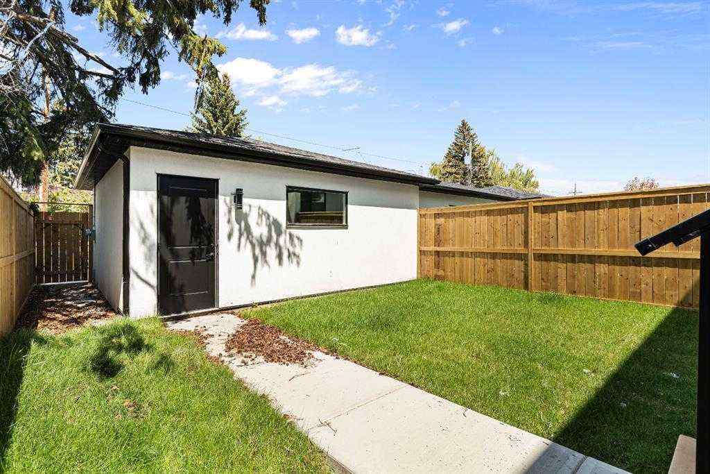 MLS® A2249932 - 726 25 Avenue NW in Mount Pleasant Calgary, Residential