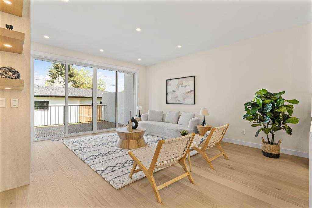 MLS® A2249932 - 726 25 Avenue NW in Mount Pleasant Calgary, Residential