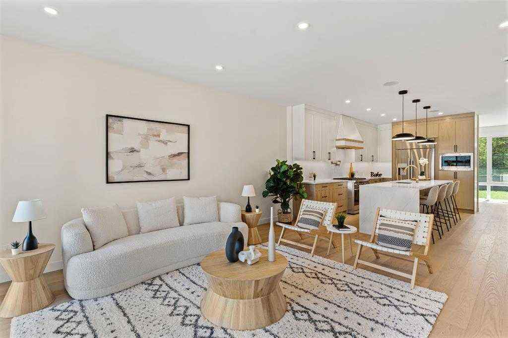 MLS® A2249932 - 726 25 Avenue NW in Mount Pleasant Calgary, Residential