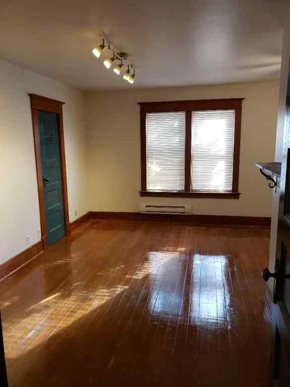 MLS® A2249937 - 2452 28 Avenue SW in Richmond Calgary, Residential
