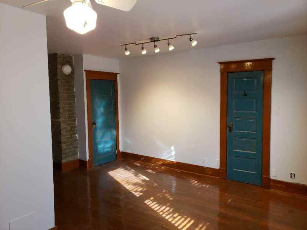 MLS® A2249937 - 2452 28 Avenue SW in Richmond Calgary, Residential