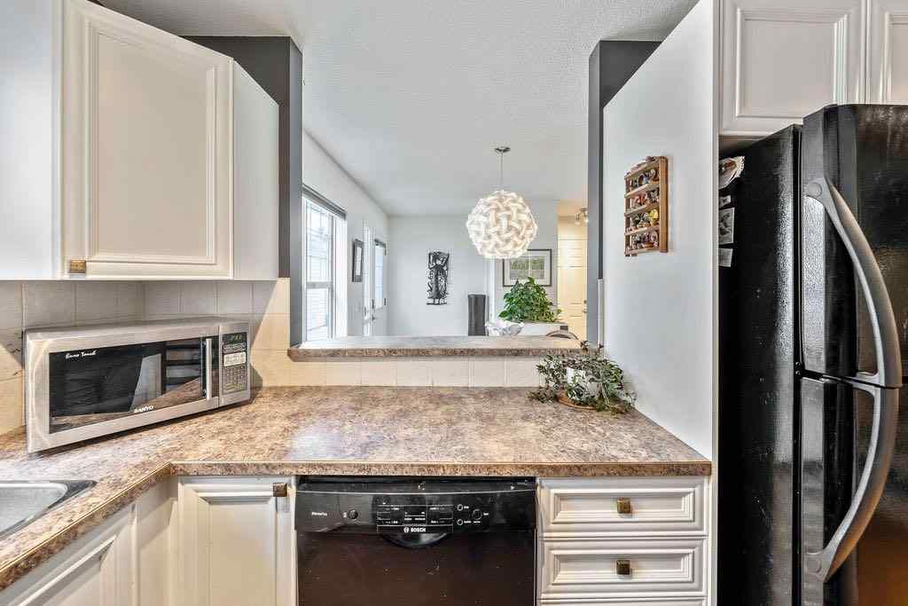 MLS® A2249942 - Unit #59 2318 17 Street SE in Inglewood Calgary, Residential