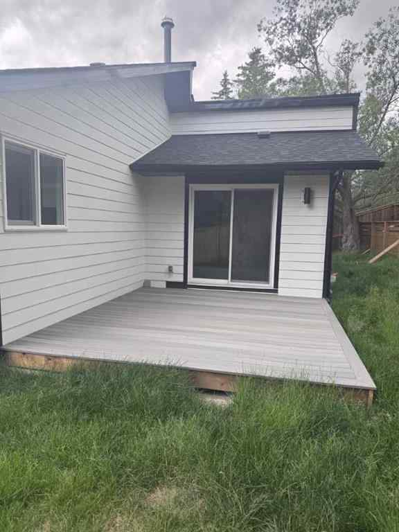 MLS® A2249946 - 23 Edgewood Place NW in Edgemont Calgary, Residential