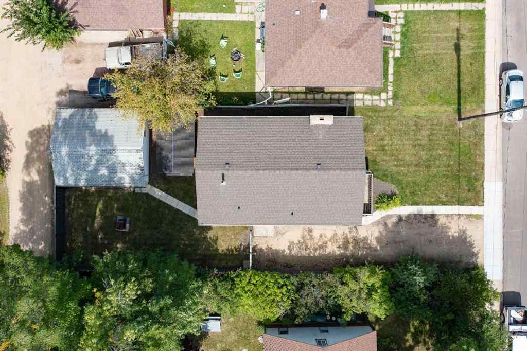 MLS® A2249968 - 6308 61 Avenue  in Highland Green Red Deer, Residential
