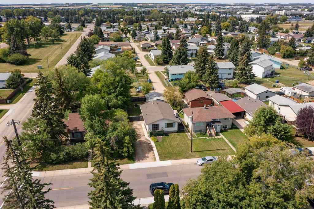 MLS® A2249968 - 6308 61 Avenue  in Highland Green Red Deer, Residential