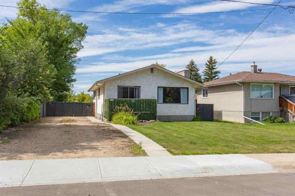 MLS® A2249968 - 6308 61 Avenue  in Highland Green Red Deer, Residential