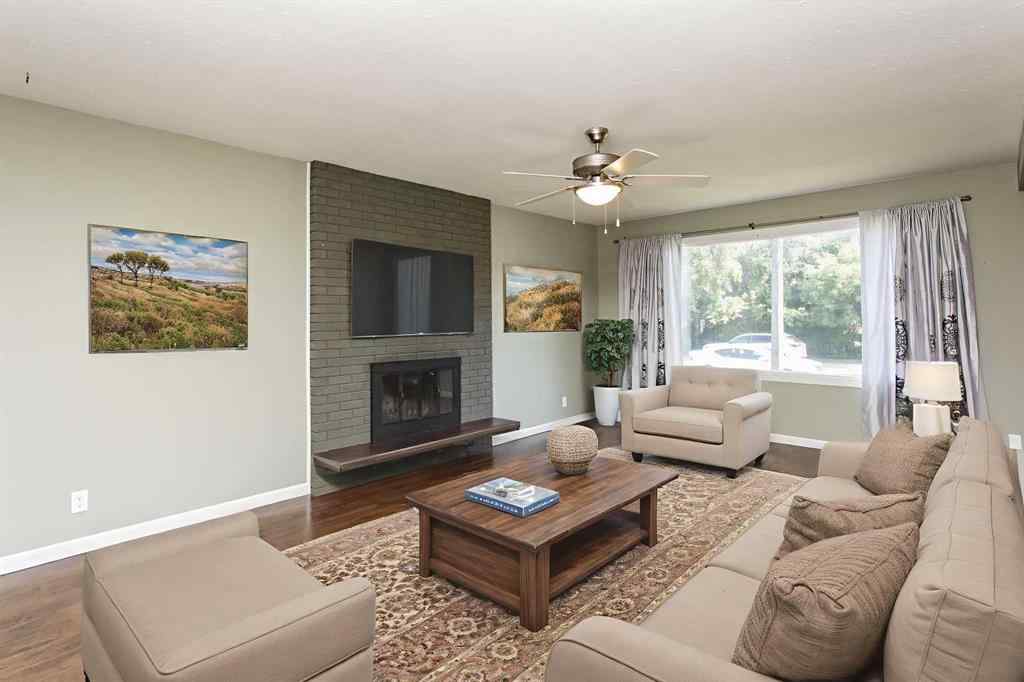 MLS® A2249968 - 6308 61 Avenue  in Highland Green Red Deer, Residential