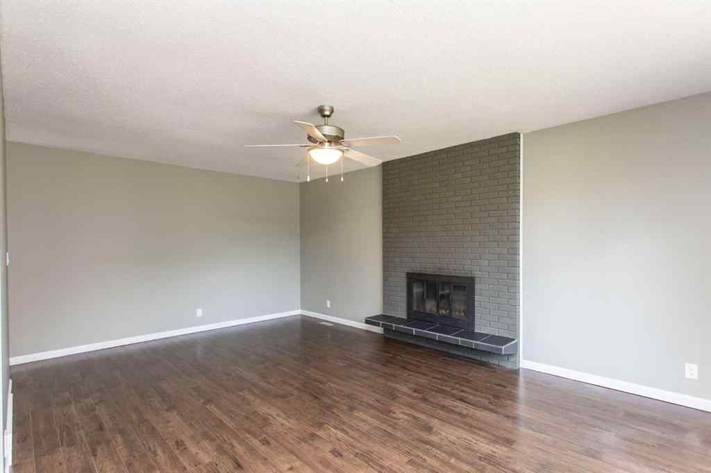 MLS® A2249968 - 6308 61 Avenue  in Highland Green Red Deer, Residential