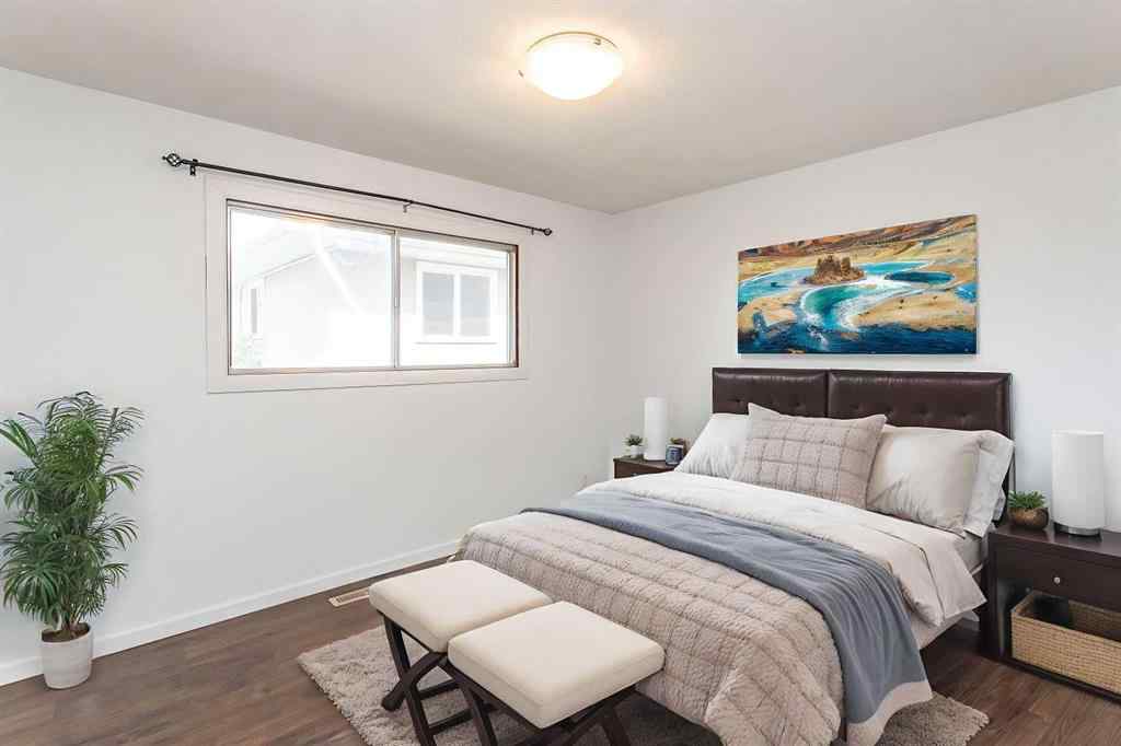 MLS® A2249968 - 6308 61 Avenue  in Highland Green Red Deer, Residential