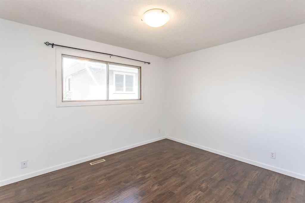 MLS® A2249968 - 6308 61 Avenue  in Highland Green Red Deer, Residential