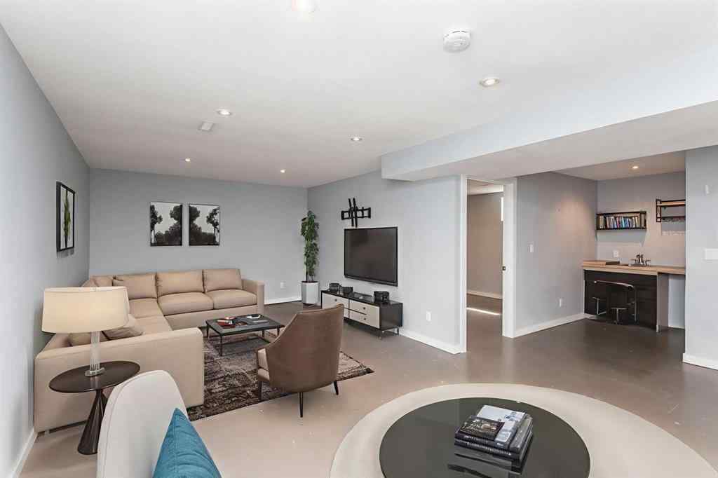 MLS® A2249968 - 6308 61 Avenue  in Highland Green Red Deer, Residential
