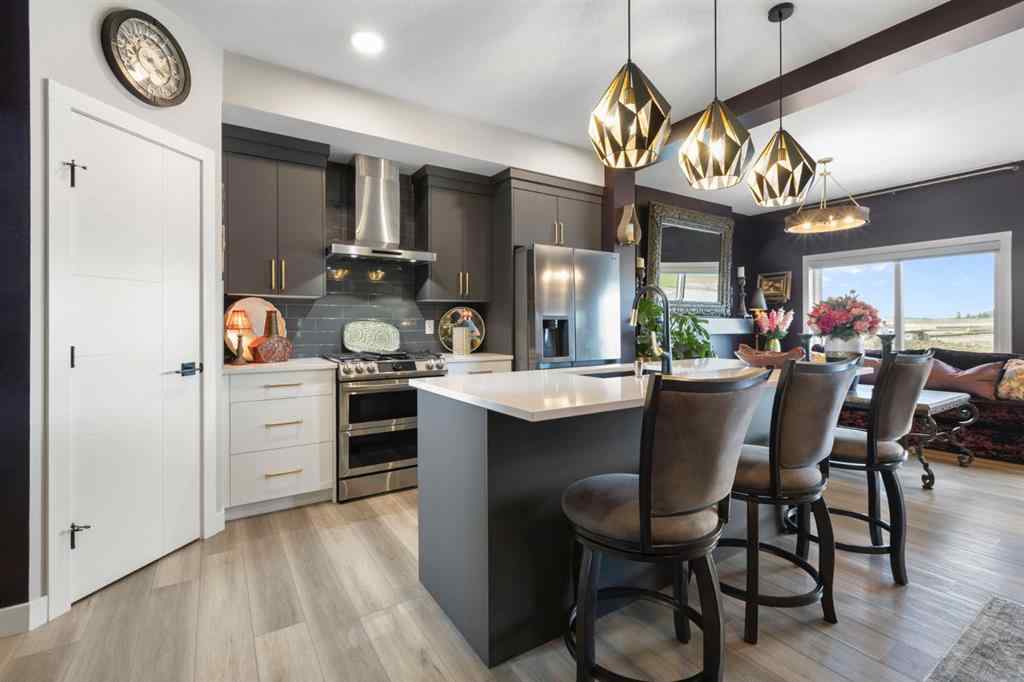 MLS® A2249971 - 255 Heritage Heights  in Heritage Hills Cochrane, Residential