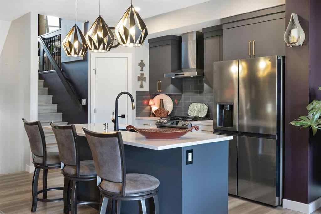 MLS® A2249971 - 255 Heritage Heights  in Heritage Hills Cochrane, Residential