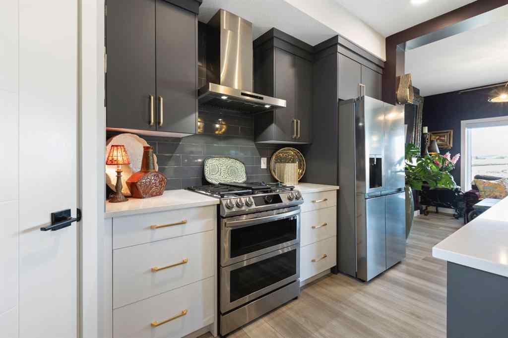 MLS® A2249971 - 255 Heritage Heights  in Heritage Hills Cochrane, Residential