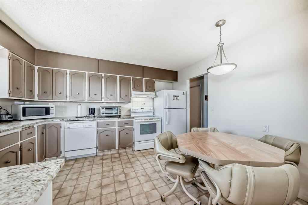 MLS® A2249979 - 131 Ranchlands Court NW in Ranchlands Calgary, Residential