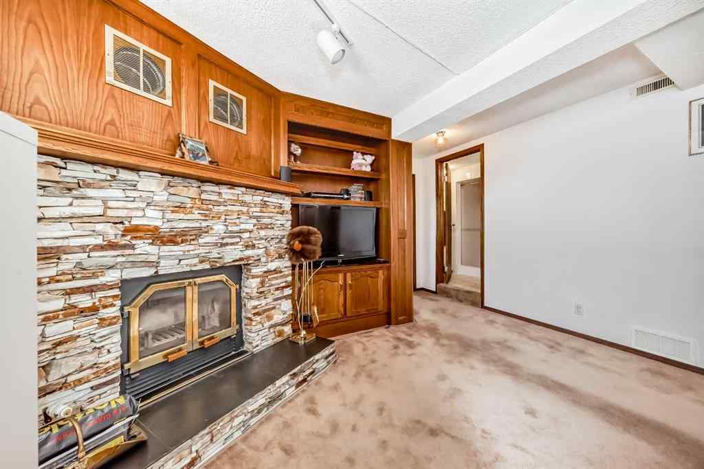 MLS® A2249979 - 131 Ranchlands Court NW in Ranchlands Calgary, Residential