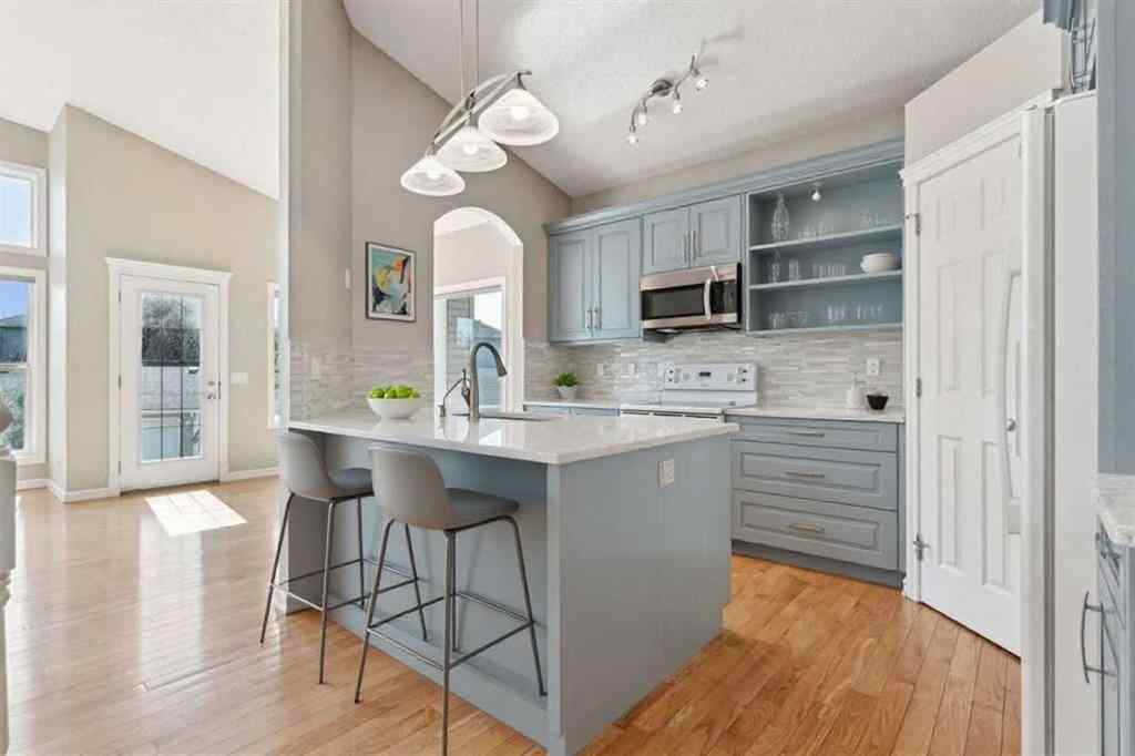 MLS® A2249984 - 191 West Springs Close SW in West Springs Calgary, Residential
