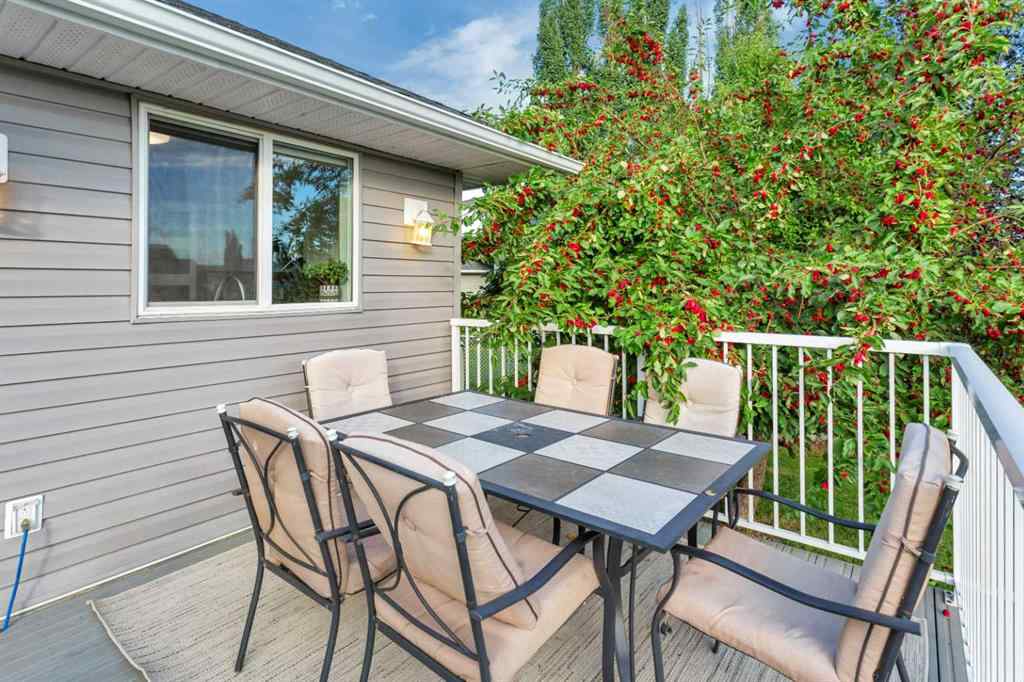 MLS® A2249987 - 24 Iron Wolf Ridge  in Iron Wolf Lacombe, Residential