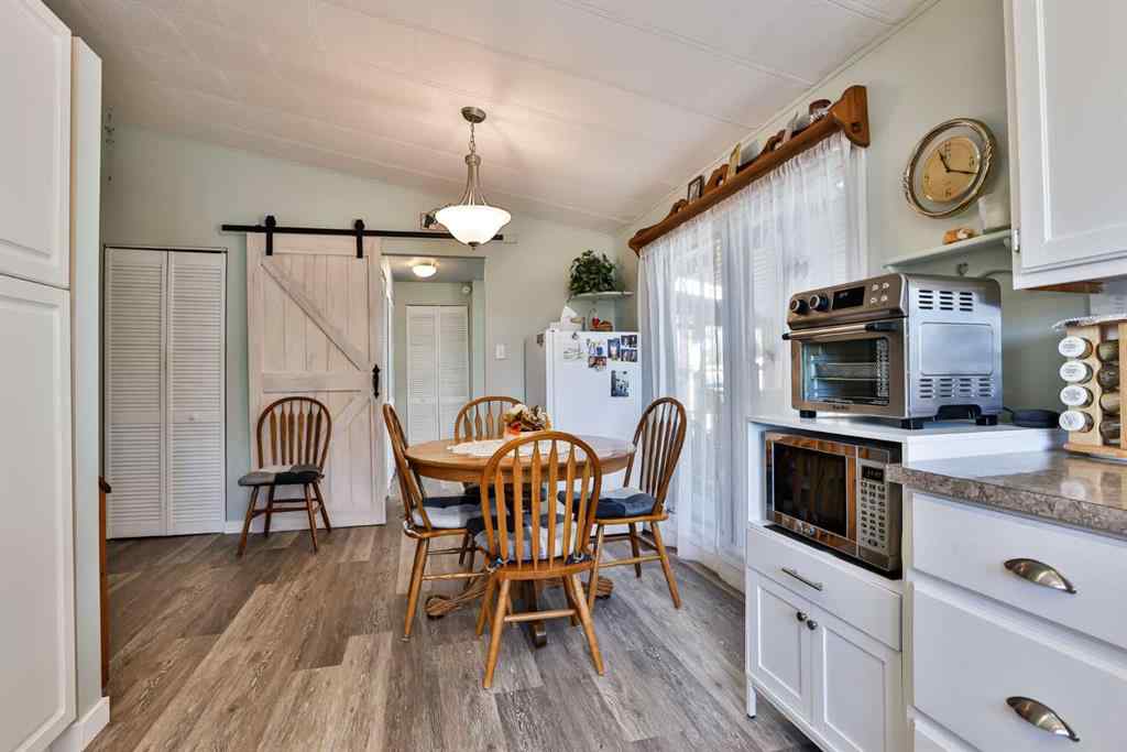 MLS® A2249990 - 301 3rd Avenue  in NONE Warner, Residential