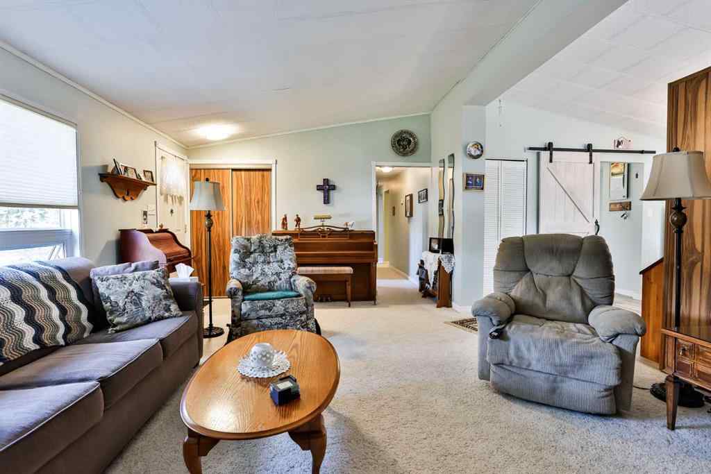 MLS® A2249990 - 301 3rd Avenue  in NONE Warner, Residential