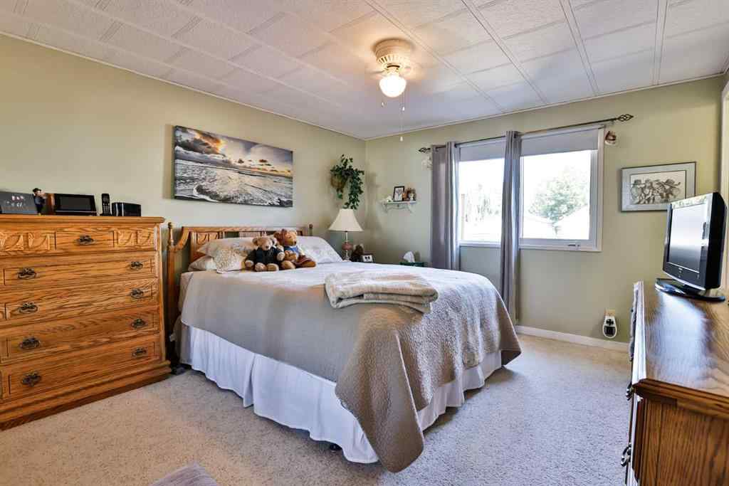 MLS® A2249990 - 301 3rd Avenue  in NONE Warner, Residential