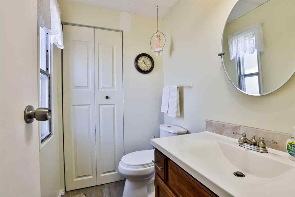 MLS® A2249990 - 301 3rd Avenue  in NONE Warner, Residential