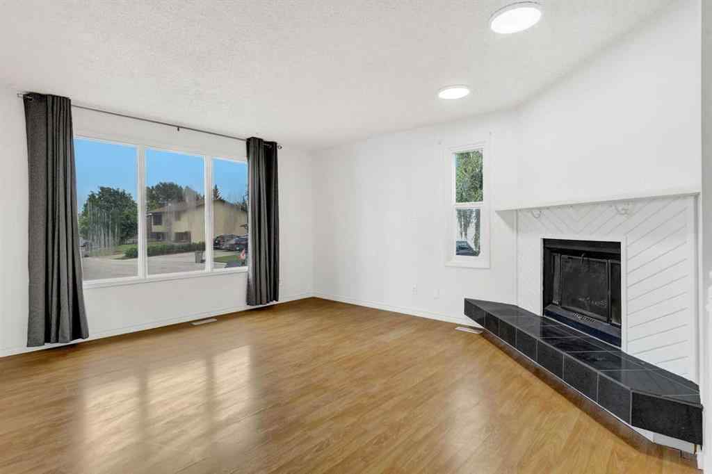 MLS® A2249992 - 9422 122 Avenue  in Crystal Ridge Grande Prairie, Residential